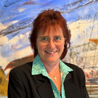 Andrea Bayer